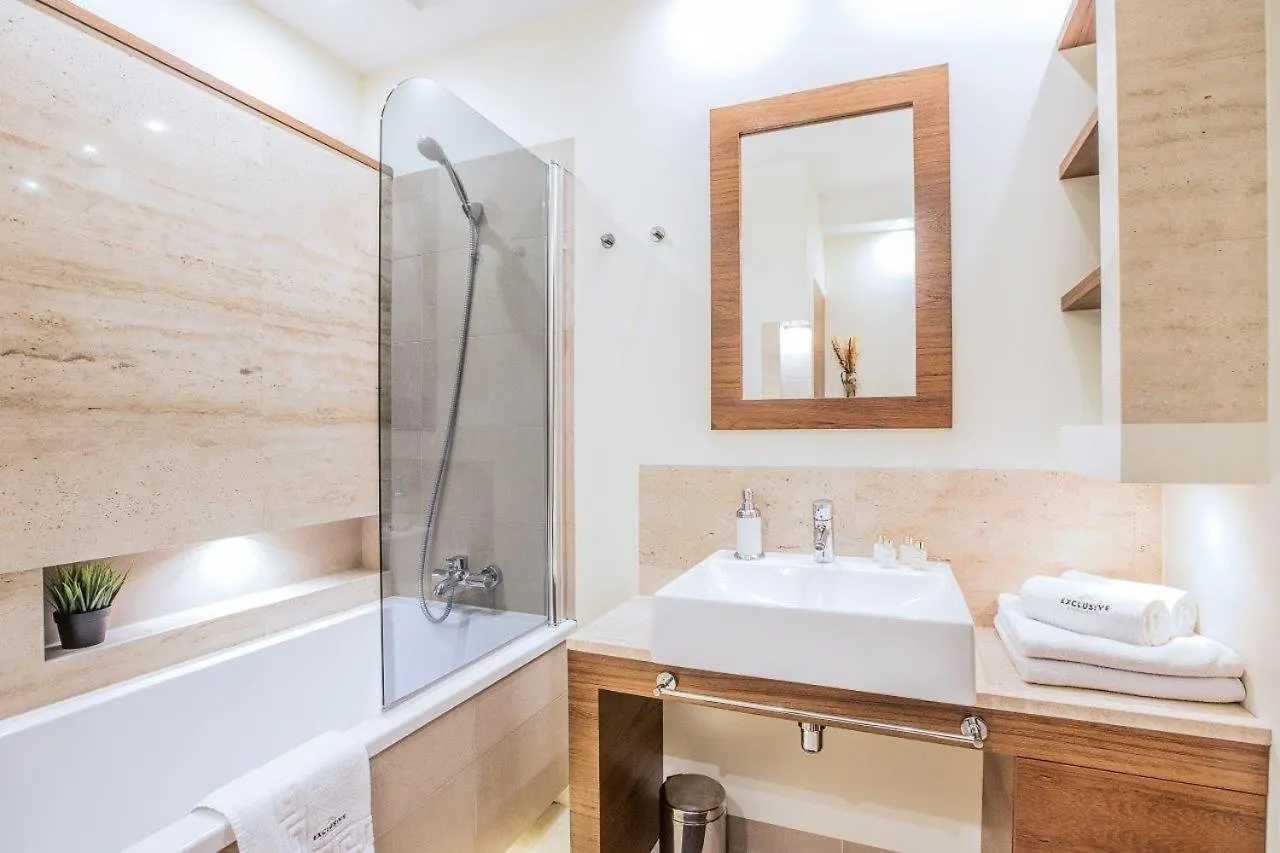 מלון דירות Inqse Plus Warsaw Centre פולין
